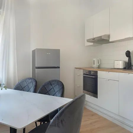 Phaedrus Living Breeze Residences Urbanity * Ларнака