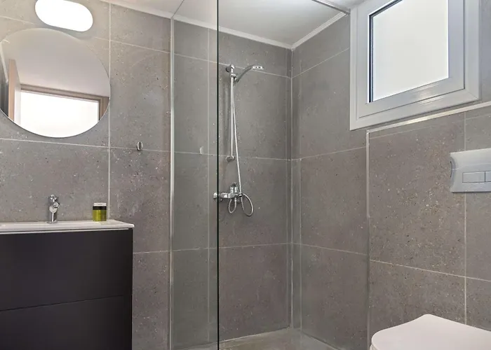 Apartment Phaedrus Living Breeze Residences Urbanity